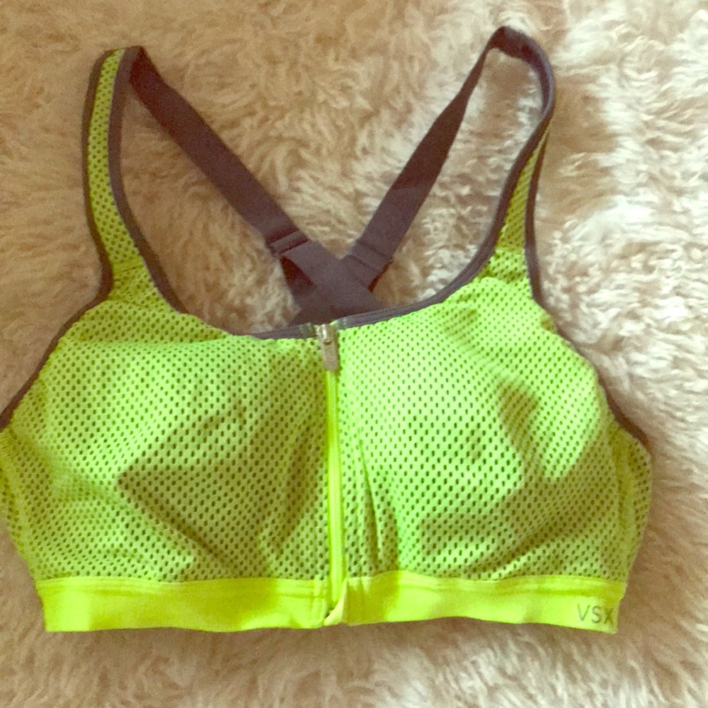 Victoria’s Secret sports bra 36b